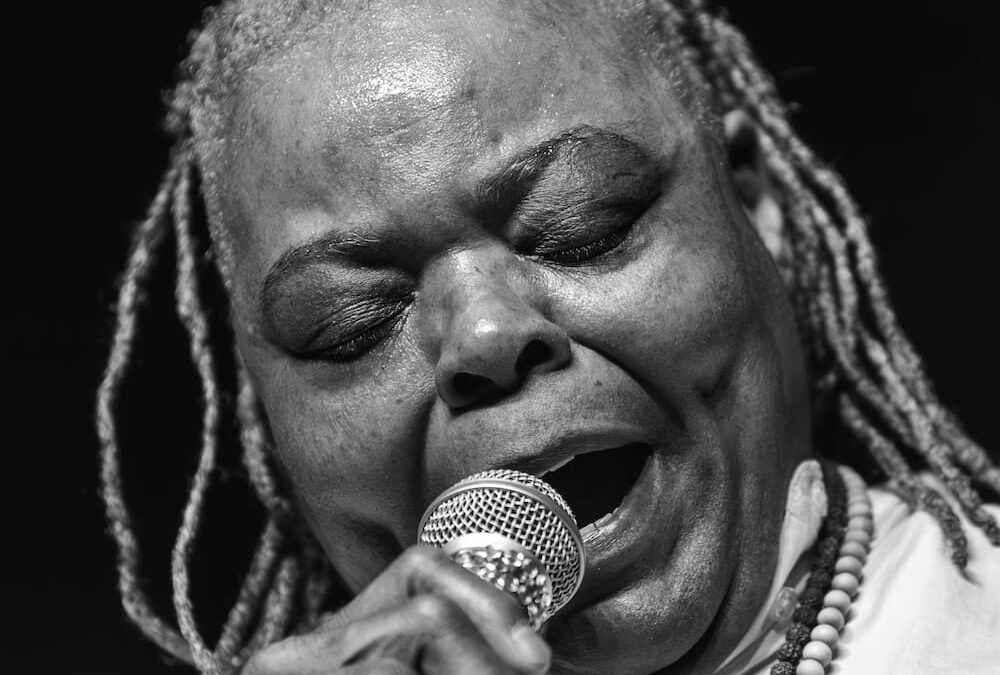 Americana Highways Premieres “Knockin’ On Heaven’s Door” Cover