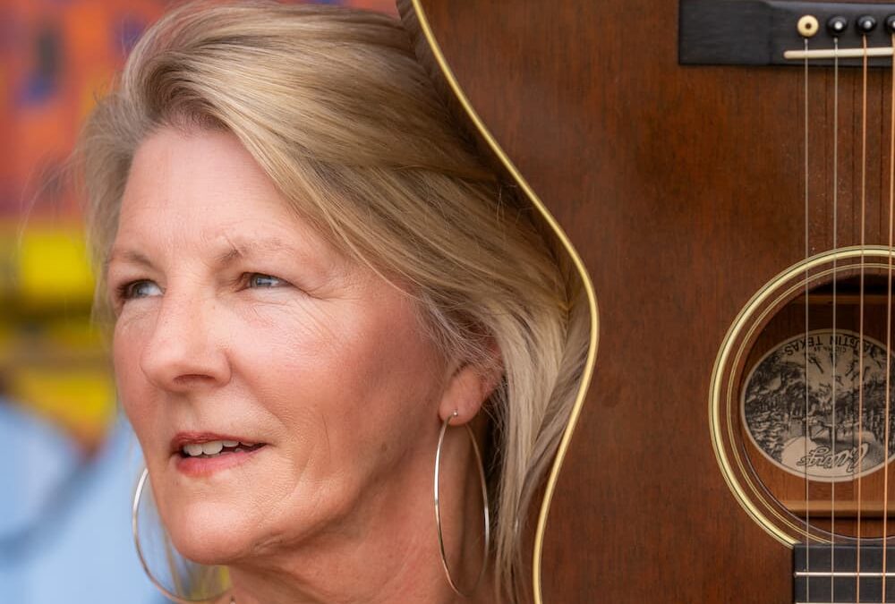 The Sound Cafe Features Laurelyn Dossett